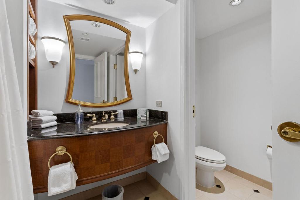 Cozysuites At Showboat 2br3ba In Town *